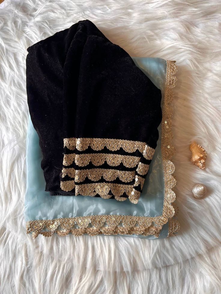 Explore Wonder Saree with Black Blouse
